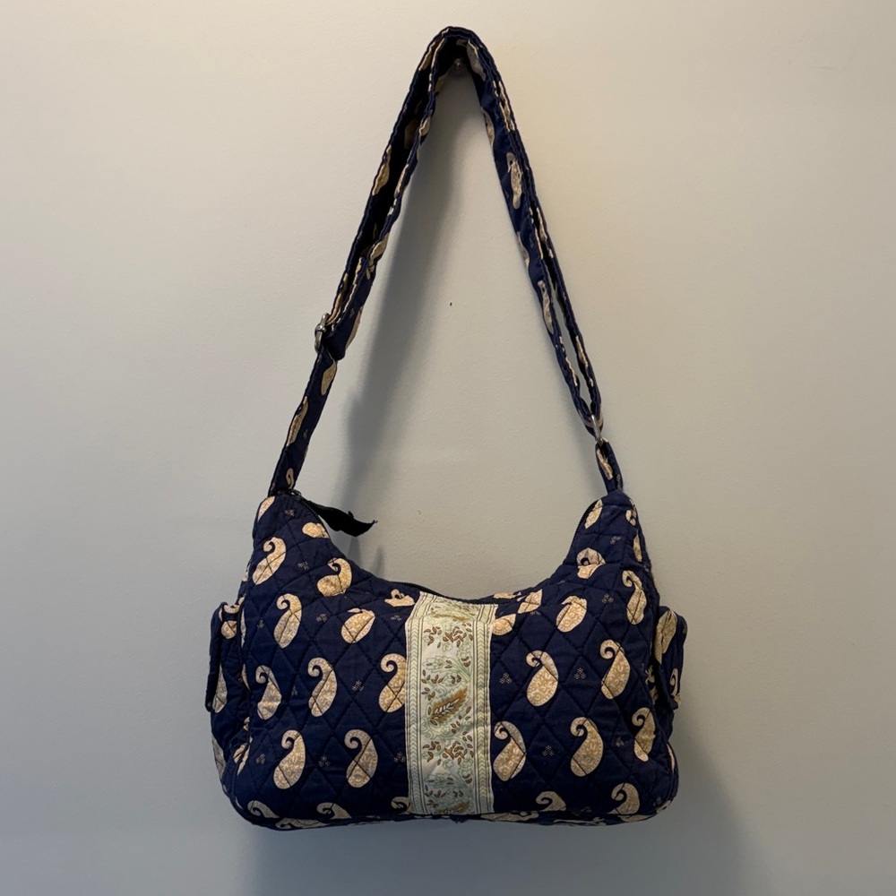 MEDIUM SIZE BLUE TAN PATTERNED LEMON HILL QUILTED SHOULDER BAG
